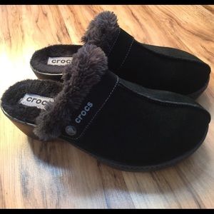 Suede Crocs Furry Insole Sz 8